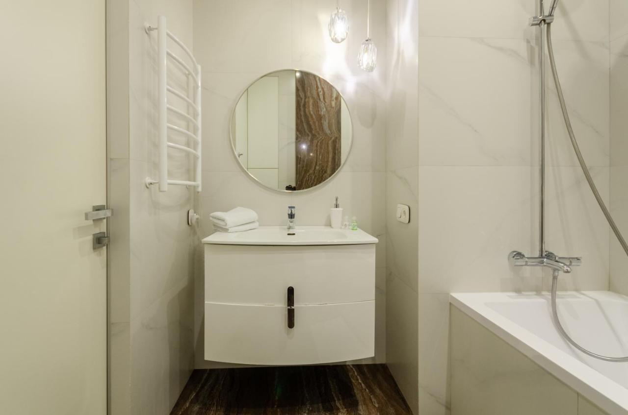Petrovdom 11-212 In Rc Central Park Residence Complex 基輔 外观 照片